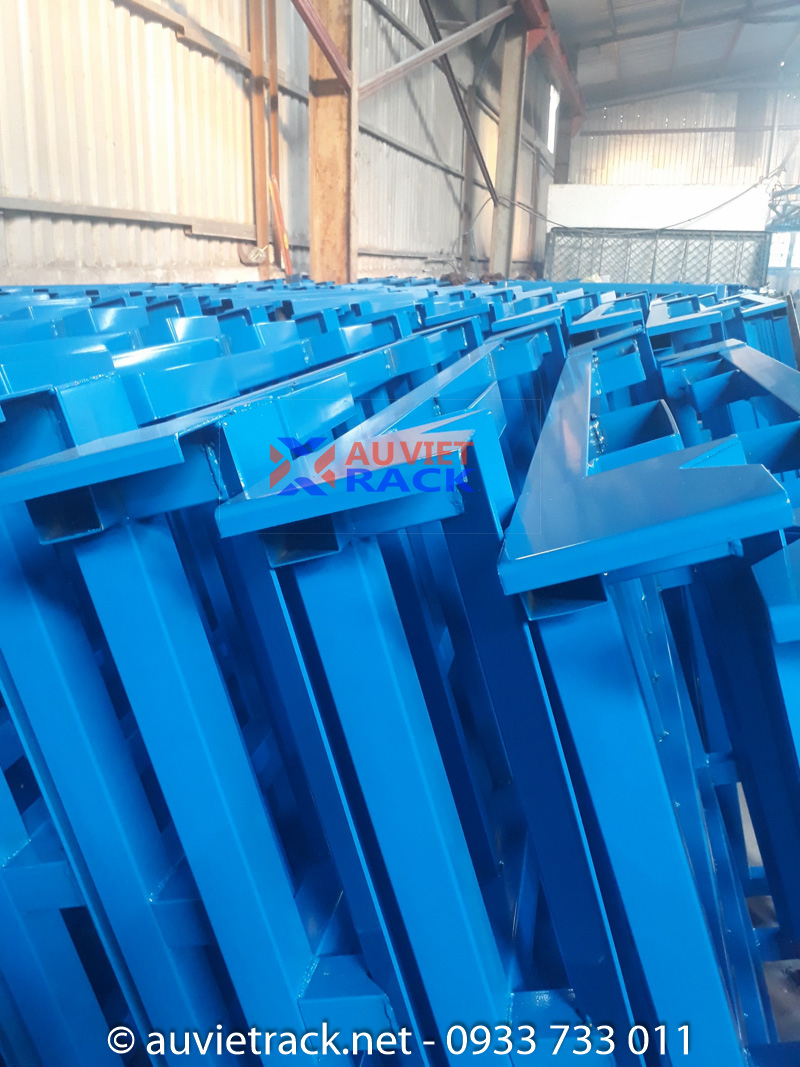 bán pallet sắt
